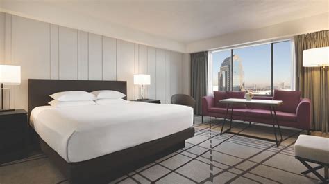 Modern Hotels in Downtown Louisville, KY | Hyatt Regency Louisville