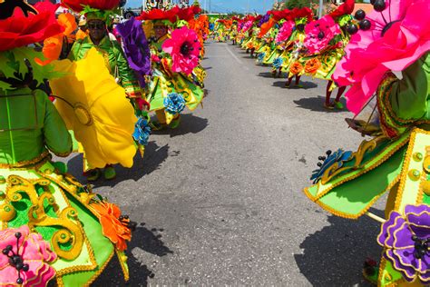 Curaçao Carnival: The Caribbean spectacle!