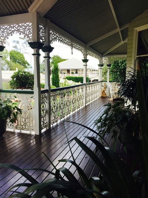 Pin by Einteriors on Bluey | Queenslander house, Queenslander, Front verandah