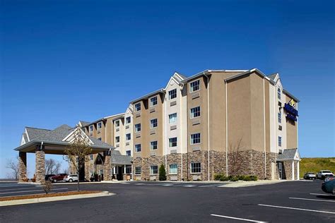 MICROTEL INN & SUITES BY WYNDHAM WHEELING AT HIGHLANDS $96 ($̶1̶4̶0̶) - Updated 2022 Prices ...