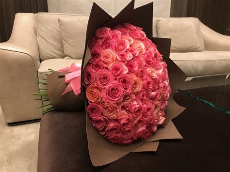 100 Roses Bouquet in North Miami Beach, FL | Luxury Flowers Miami