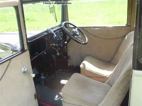 1930 Austin Seven Box Saloon - Car Photo and Specs