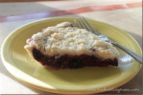 Concord Grape Pie With Crumb Topping – A Mid-Century Recipe Test - Mid ...