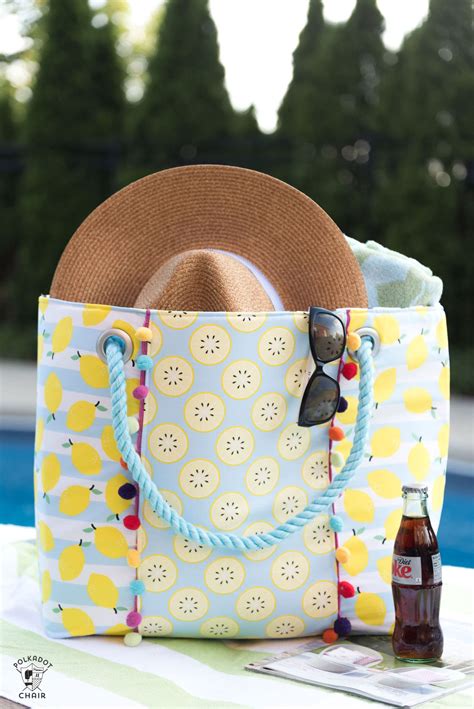 cute-beach-bag-sewing-tutorial - The Polka Dot Chair