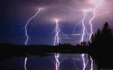 Lightning Bolt Wallpapers - Wallpaper Cave