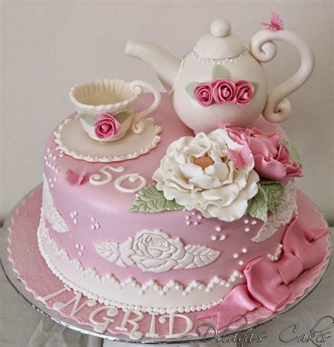 Delana's Cakes: Vintage Tea party Cake