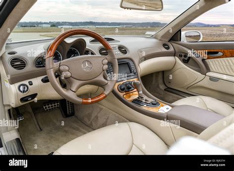 Mercedes Benz SL600 Stock Photo - Alamy