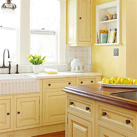 Yellow Kitchen Walls What Color Cabinets - ABIEWC