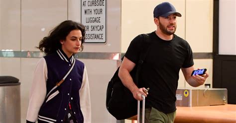 Chris Evans and Jenny Slate at LAX July 2016 | POPSUGAR Celebrity