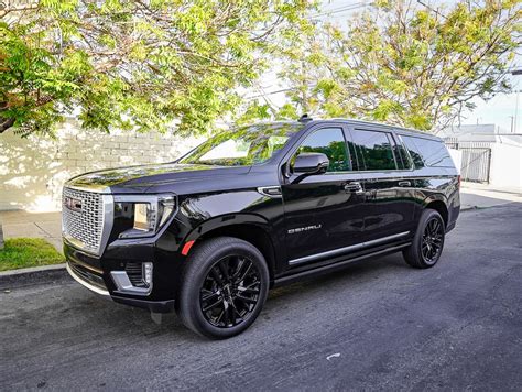 2022 GMC Yukon XL Denali is a Big and Bad SUV