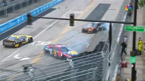 Vea todos los incidentes en la histórica NASCAR Chicago Street Race ...