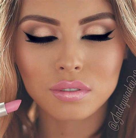 Maquillaje tono rosa Glitter Eye Makeup, Glam Makeup, Makeup Lipstick ...