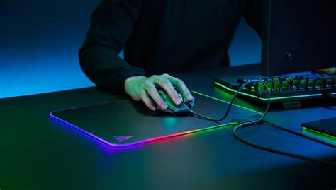 Razer made a brighter and thinner version of its original RGB mouse pad ...