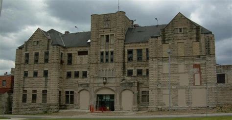 Ghost Adventures Filming at Missouri State Penitentiary - Ghost Hunters ...