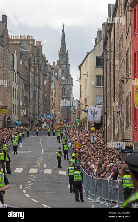 Royal Mile Edinburgh, Scotland, UK. 12th September 2022. Prelude to ...