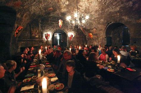 Medieval Banquet in the castle - plenty of food! - Picture of Dunguaire ...