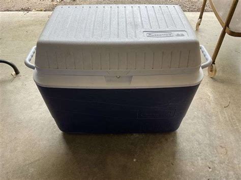 Rubbermaid cooler - Legacy Auction Company