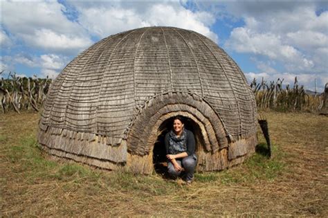 A traditional Zulu hut - Zululand - South Africa - WorldNomads.com