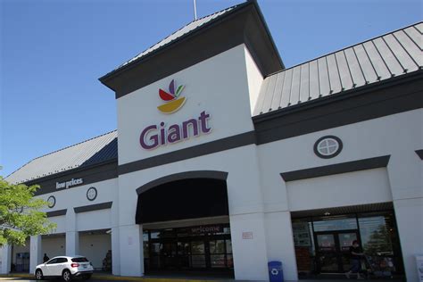 Giant Food, 20944 Frederick Rd, Germantown, MD 20876, US - MapQuest