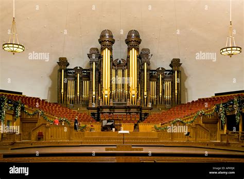 Mormon tabernacle choir hi-res stock photography and images - Alamy