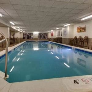 Cleveland Hotels with a Jacuzzi or Hot Tub - Deals at the #1 Hotel with ...