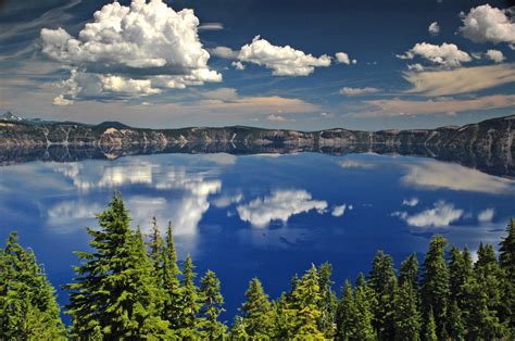 File:Crater Lake National Park Oregon.jpg