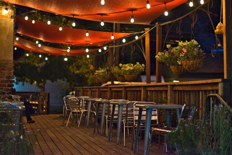 Lighting that sparks interest in your restaurant's patio