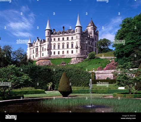 Dunrobin Castle, Sutherland, Scotland, UK Stock Photo - Alamy