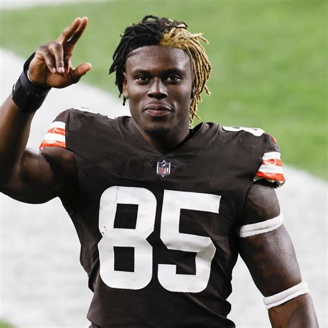 David Njoku Denies Rumor He's Looking for Trade from Browns Ahead of ...