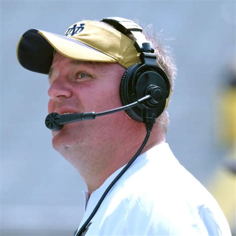 Defensive coordinator Mike Elko will remain with Fighting Irish - ABC7 ...