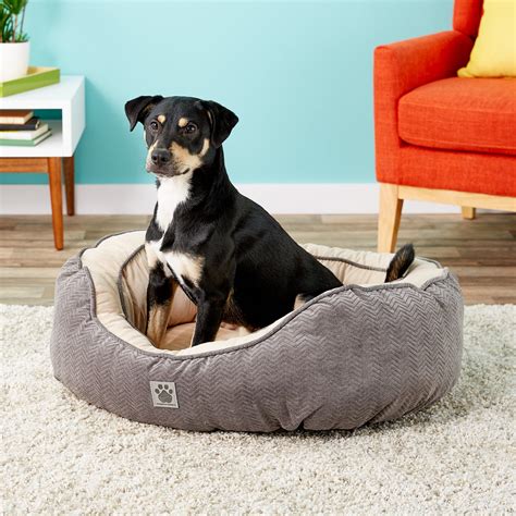 Precision Pet Products Chevron Chenille Gusset Daydreamer Pet Bed, Grey, Large - Chewy.com