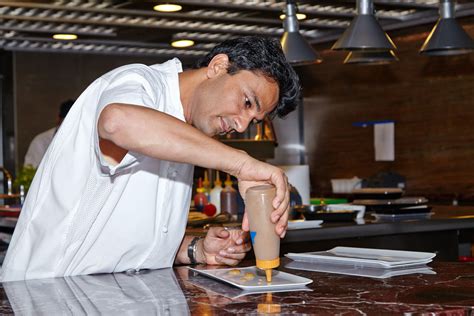 The Master Chef: Vikas Khanna - Masala.com