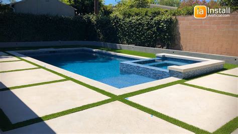 Trend Alert: Installing Turf between Concrete Slabs