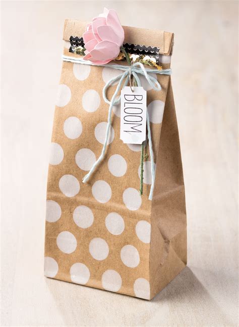 Love this adorable gift packaging. | Gift wrapping, Stampin up, Pretty packaging