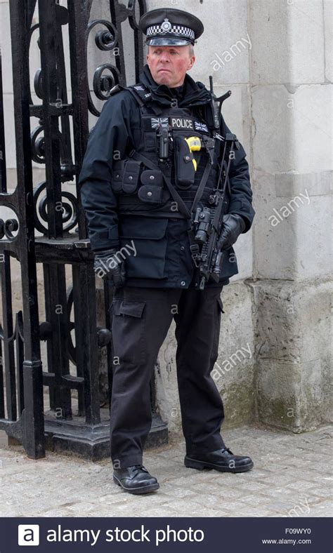 Pin by Frank on British cops | Military special forces, Police uniforms ...