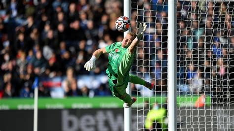 PL 2021: Aaron Ramsdale save of the season, Arsenal vs Leicester ...