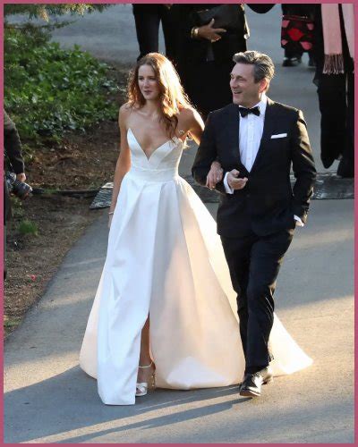 Inside Jon Hamm and Anna Osceola’s wedding at an outdoor ceremony in California – Married Biography