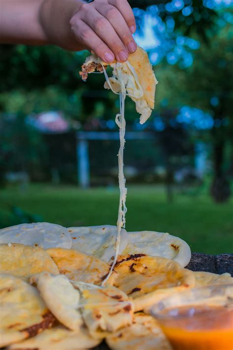 Pupusa loca - su origen, ingredientes, cómo hacerlas y dónde comerlas ...