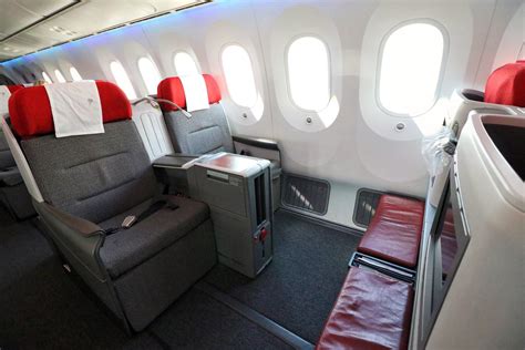 Review: LATAM Business Class - Boeing 787-9 Dreamliner.... - God Save ...