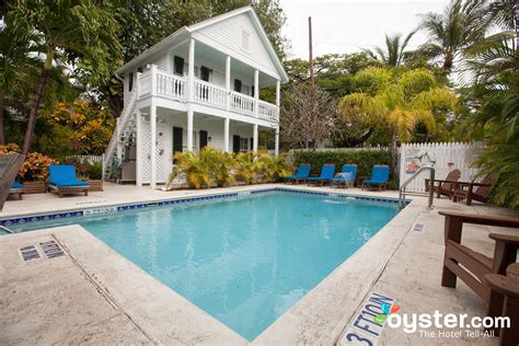 The Conch House Heritage Inn Review: What To REALLY Expect If You Stay