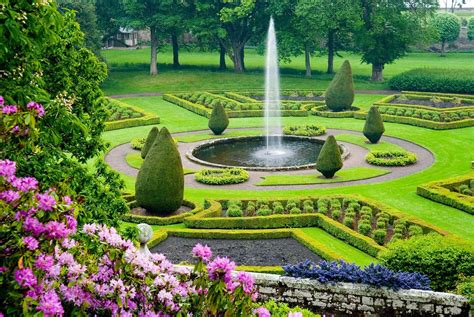 Dunrobin Castle Gardens, Scotland | Jardines formales, Jardines del ...