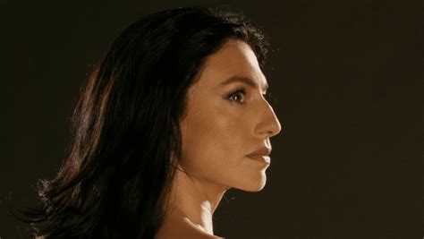 Aquiline Nose Surgery - Can Rhinoplasty Correct a Hooked or Crooked Nose? | Centre for Surgery