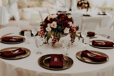 Burgundy Table Scapes | Photo by Jamie Dunn Photography | Richmond, VA | Wedding Ve… | Burgundy ...