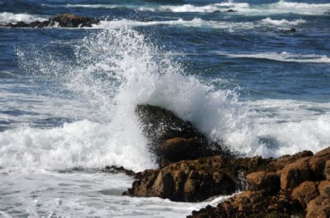 Ocean Wave Crashing On Rock Free Stock Photo - Public Domain Pictures