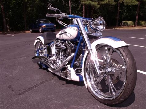 ice1ink™: Harley-Davidson Softail Deuce custom