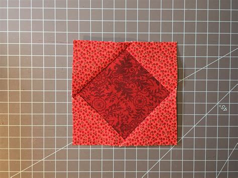 How to Make a Square in a Square Quilt Block for Beginners - lakegirlquilts