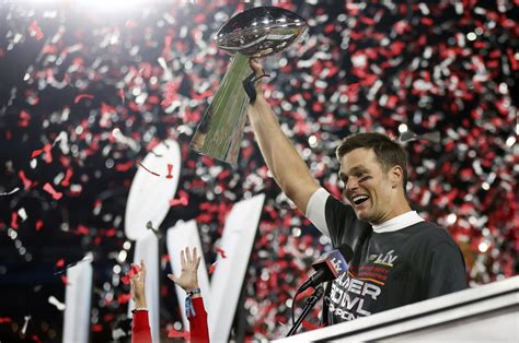 Tom Brady leads Tampa Bay Buccaneers to Super Bowl victory | Daily Sabah