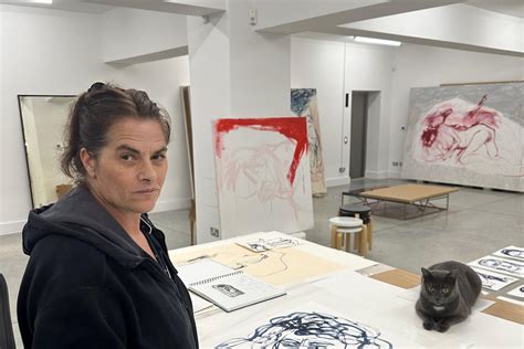 Tracey Emin draws 45 portraits of women for National Portrait Gallery ...