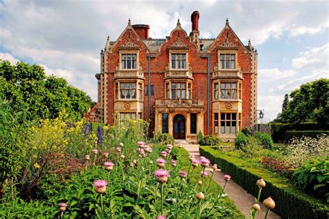 Sandringham Gardens | Visit East of England