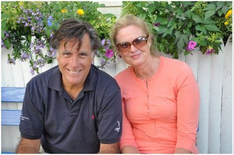 Mitt Romney Family Pictures From Mary's 'Mormon Mommy' Blog | IBTimes